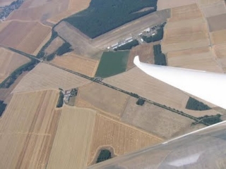  Vuela sobre los campos 